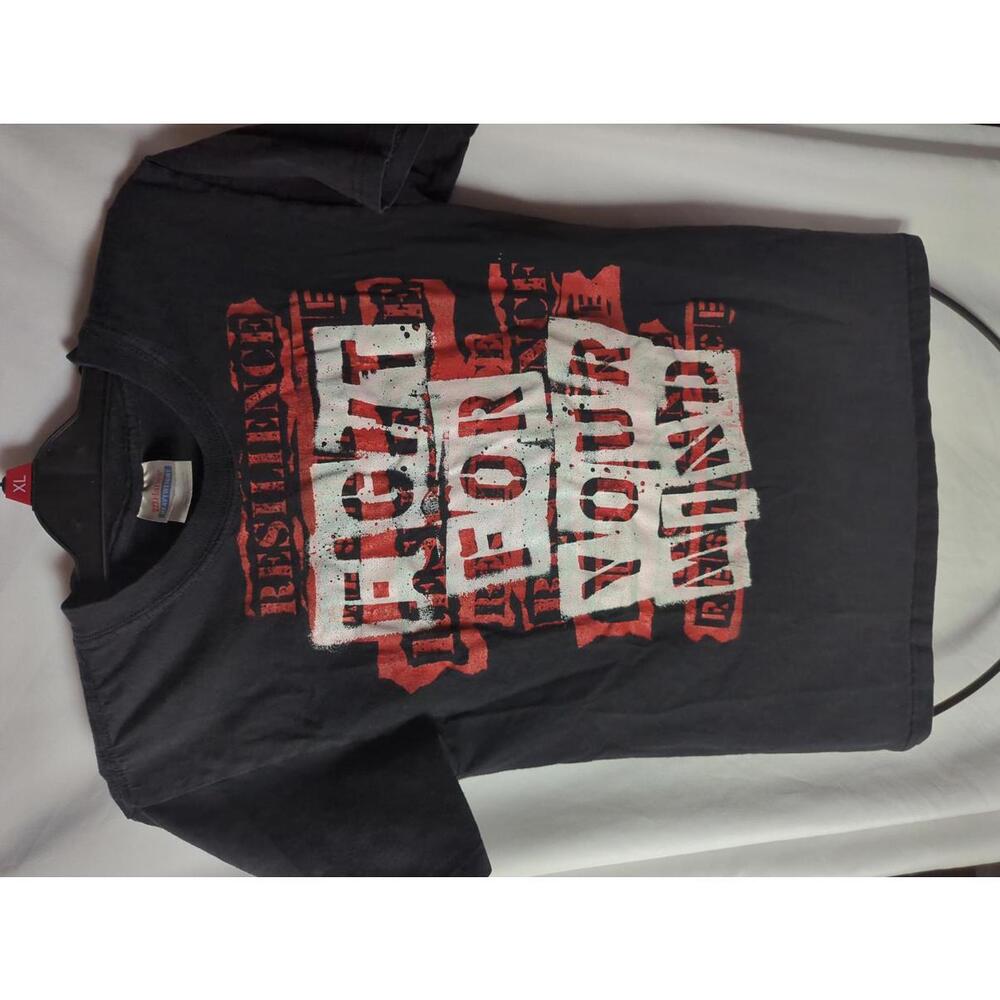 Hanes Heavyweight Men's Graphic T-Shirt Size S